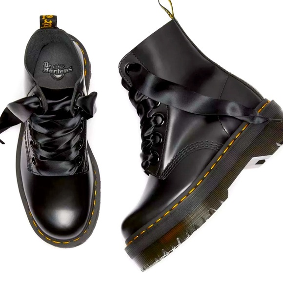 MOLLY WOMEN'S LEATHER PLATFORM BOOTS‼️SOLD ‼️ - Picture 2 of 5